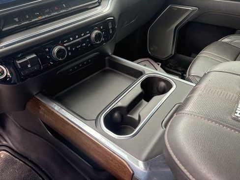 Used 2024 Chevrolet Silverado 3500 High Country w/ High Country Premium Package image 17