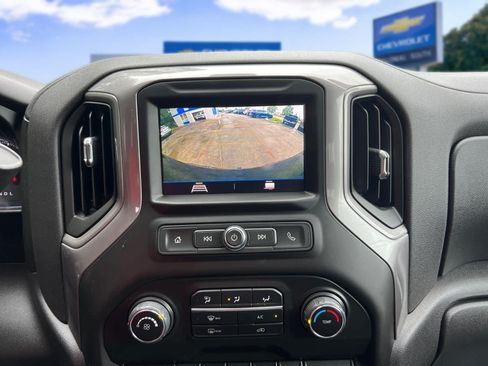 Certified 2021 Chevrolet Silverado 1500 Custom AWD/4WD image 24