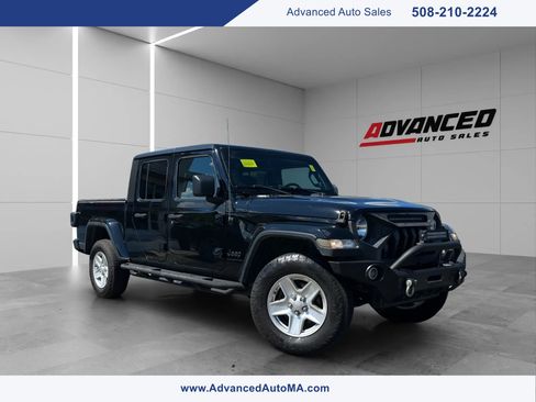 Used 2021 Jeep Gladiator Sport AWD/4WD image 1