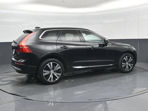 Used 2023 Volvo XC60 B5 Ultimate AWD/4WD image 3