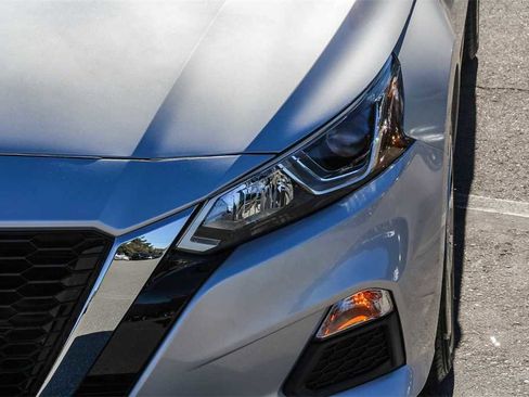 Used 2019 Nissan Altima 2.5 S image 5