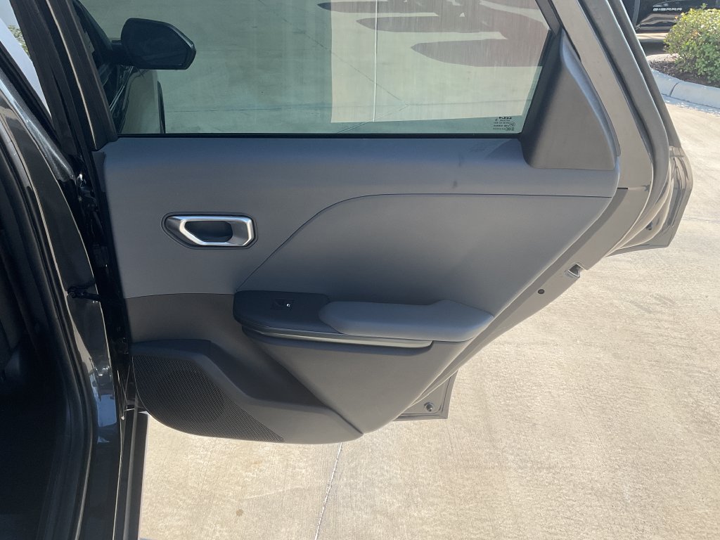 Used 2025 Kia K4 FWD image 14