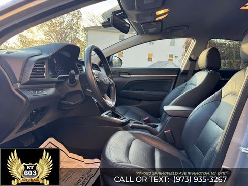 Used 2020 Hyundai Elantra Limited w/ Cargo Package (C1) image 18