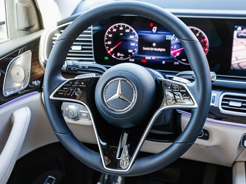 New 2026 Mercedes-Benz GLE 450 4MATIC image 13