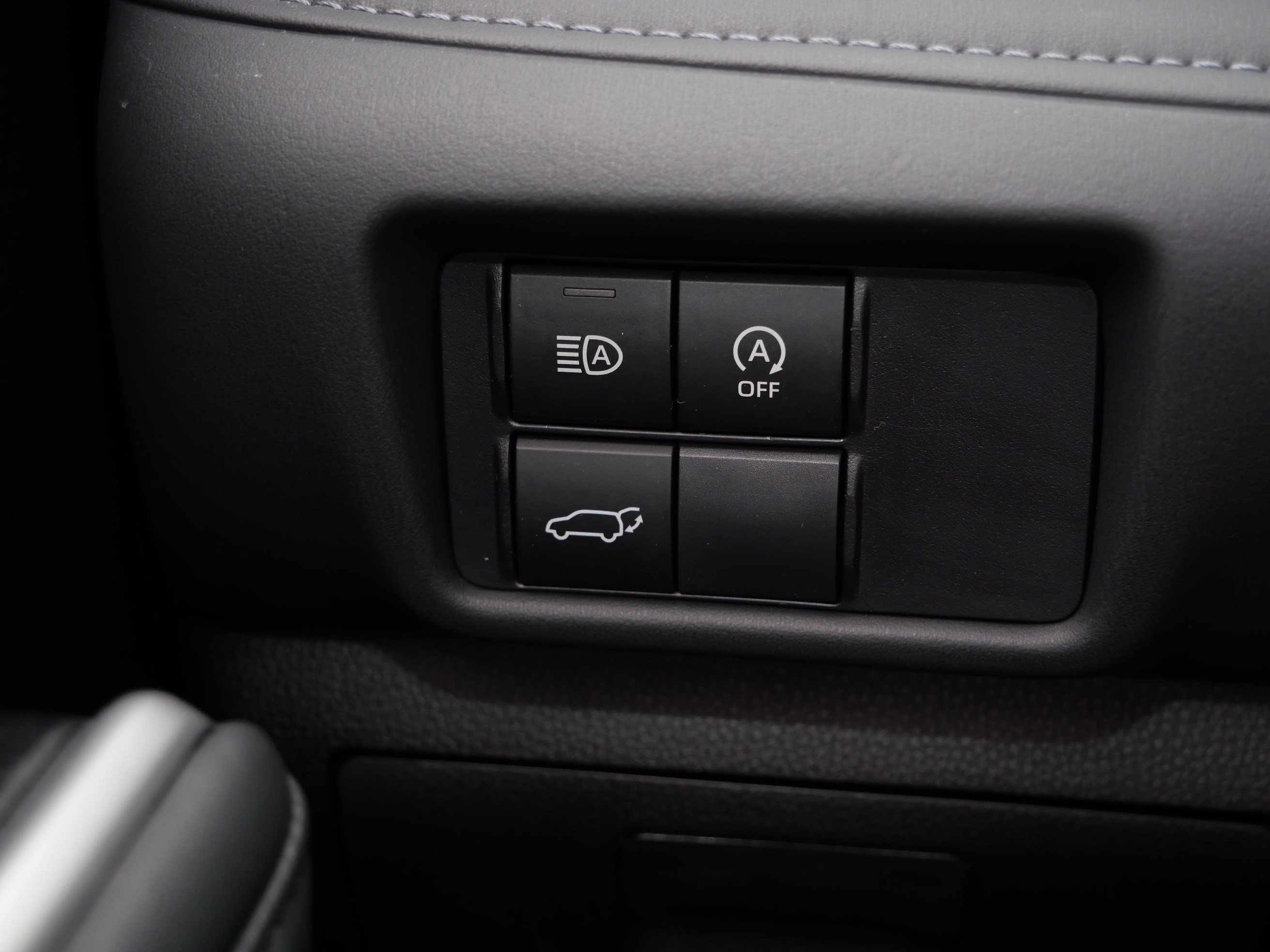 Certified 2026 Toyota Highlander XLE AWD/4WD image 28