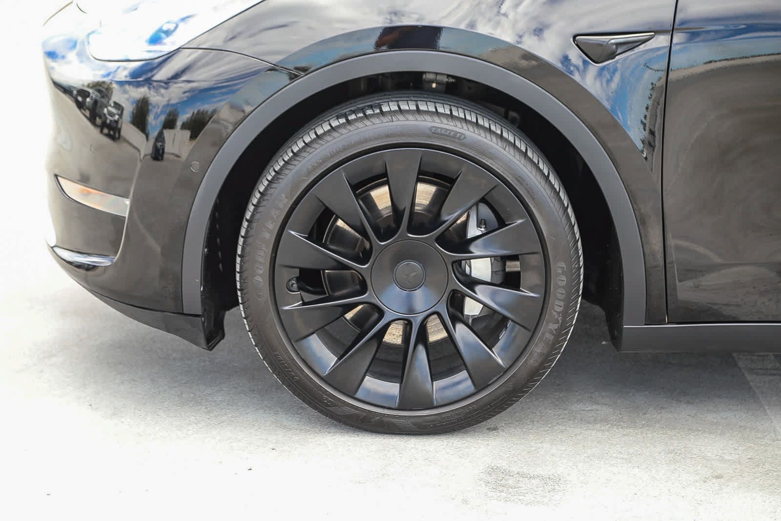 Used 2020 Tesla Model Y Long Range AWD/4WD image 10