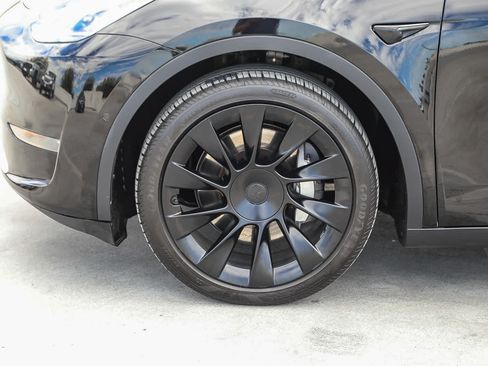 Used 2020 Tesla Model Y Long Range AWD/4WD image 10