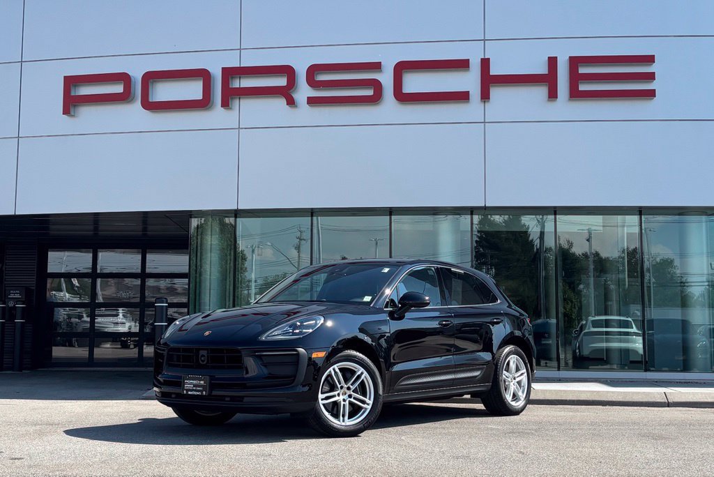 Certified 2026 Porsche Macan AWD/4WD image 1