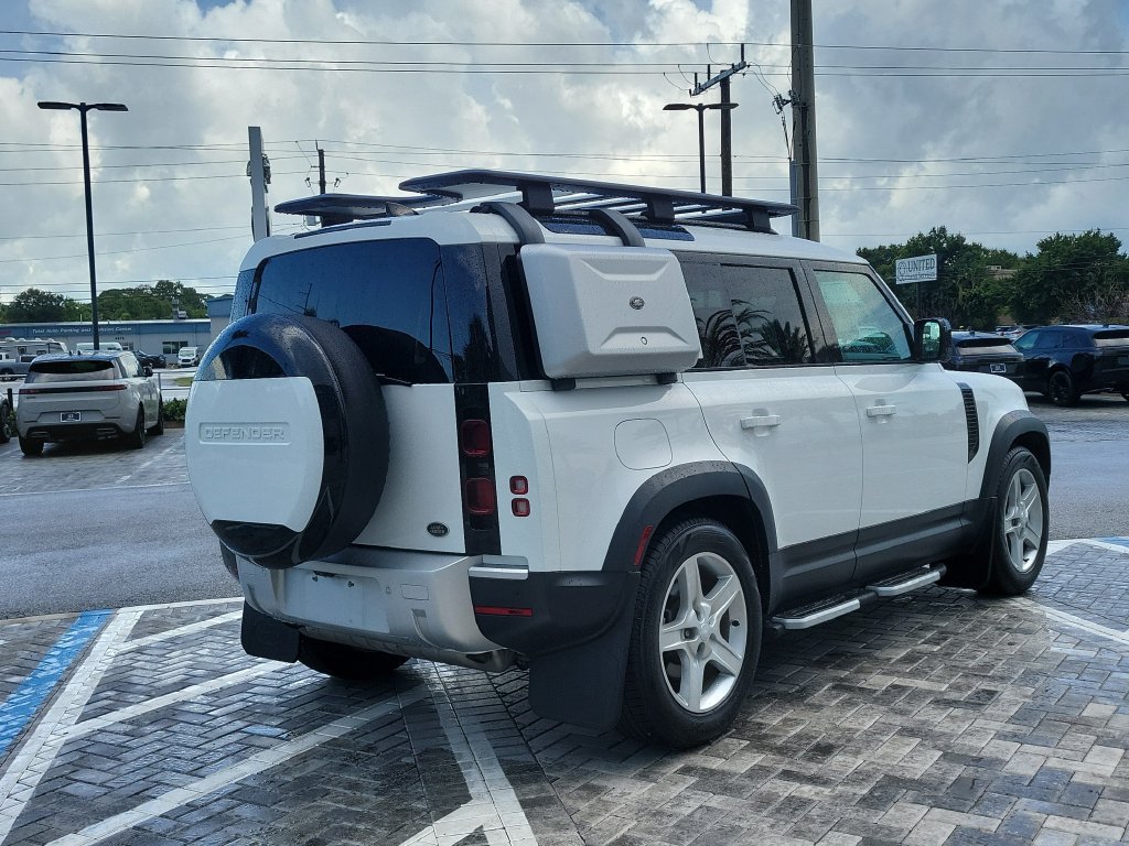 Certified 2023 Land Rover Defender 110 SE AWD/4WD image 5