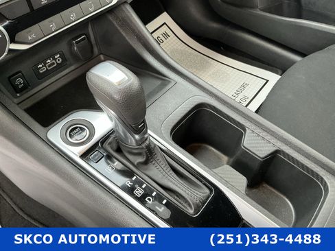 Used 2024 Nissan Sentra SV image 23