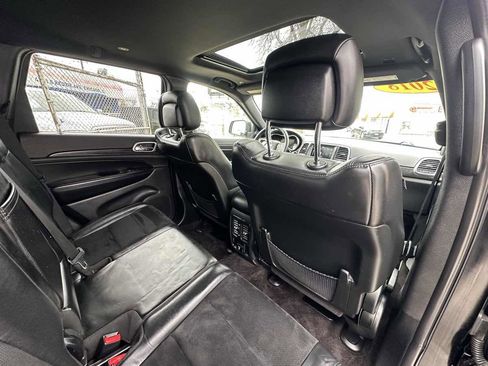 Used 2018 Jeep Grand Cherokee Altitude image 32