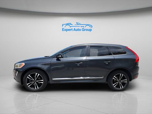 Used 2016 Volvo XC60 T5 Premier w/ Proximity Package FWD image 2