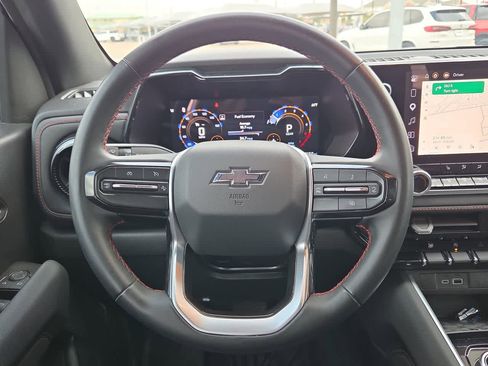 Used 2024 Chevrolet Colorado Z71 w/ Z71 Convenience Package 2 image 19