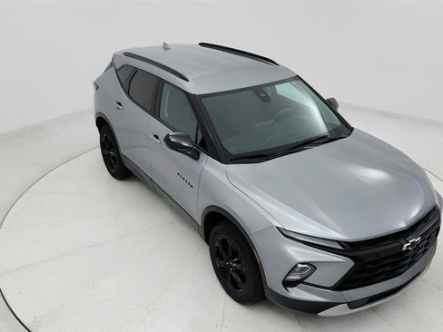 Used 2024 Chevrolet Blazer LT w/ Midnight/Sport Edition FWD image 20