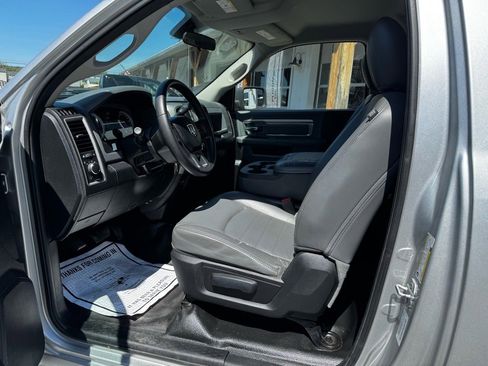 Used 2014 RAM 2500 Tradesman w/ Chrome Appearance Group image 15