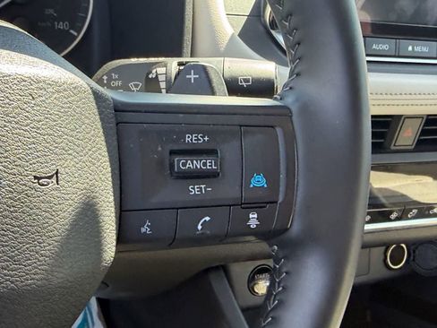 Certified 2025 Nissan Rogue SV image 13