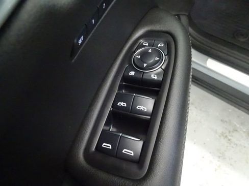 Certified 2024 Cadillac XT6 Premium Luxury w/ Technology Package AWD/4WD image 10