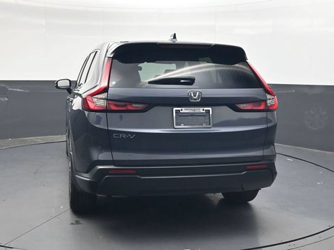 Used 2025 Honda CR-V LX image 5
