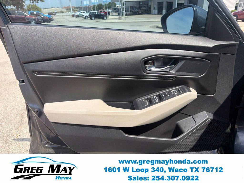 Used 2023 Honda Accord EX image 10