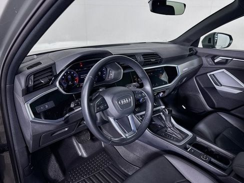 Used 2021 Audi Q3 2.0T Premium Plus AWD/4WD image 9