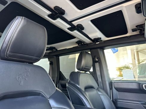 Certified 2025 Ford Bronco Badlands AWD/4WD image 16