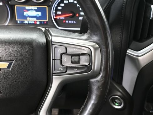 Used 2021 Chevrolet Silverado 1500 LT w/ Convenience Package II AWD/4WD image 32