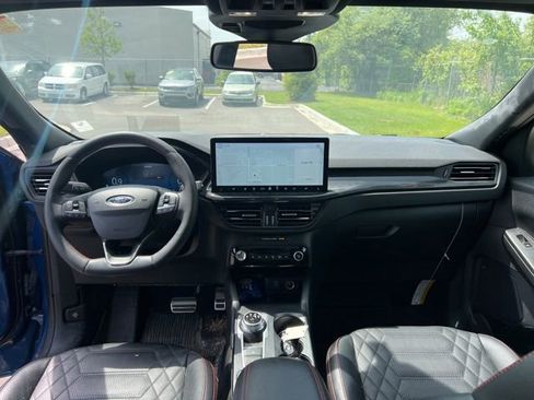 Used 2023 Ford Escape ST-Line Elite w/ Premium Technology Package AWD/4WD image 19