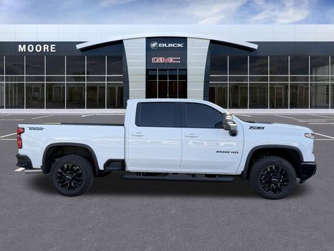 Used 2025 Chevrolet Silverado 2500 LTZ w/ LTZ Plus Package image 2