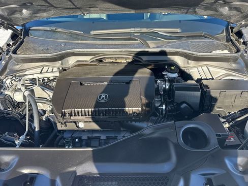 Used 2024 Acura MDX SH-AWD w/ Technology Package image 22