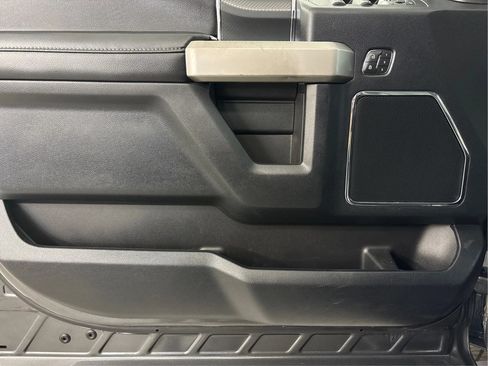 Used 2020 Ford F150 Lariat w/ Equipment Group 502A Luxury AWD/4WD image 25