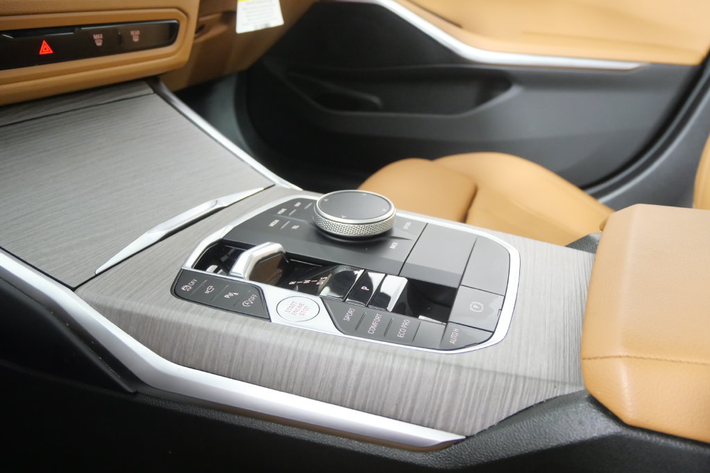 Certified 2026 BMW 330i Sedan RWD image 23