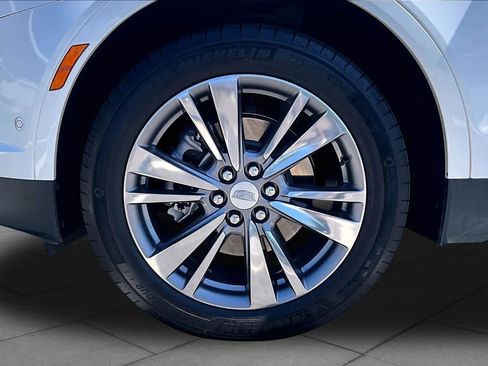 Used 2024 Cadillac XT5 Premium Luxury w/ Technology Package FWD image 11