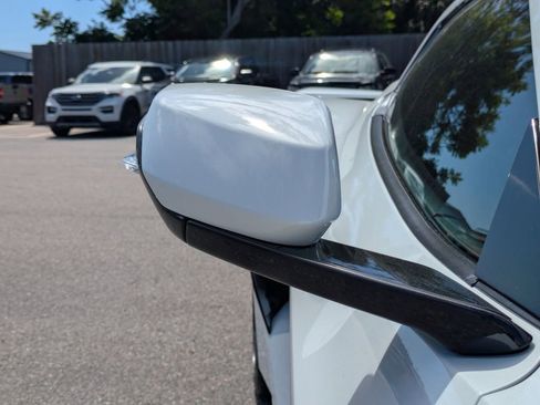 Used 2023 Chevrolet Corvette Stingray Premium Conv w/ Z51 Performance Package image 14