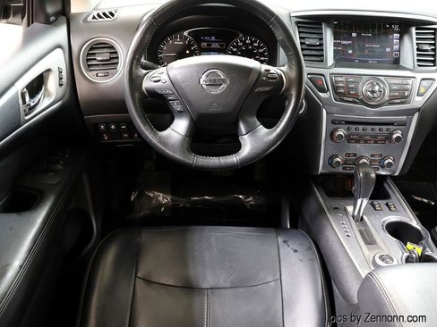 Used 2018 Nissan Pathfinder SL w/ Midnight Edition Package image 17