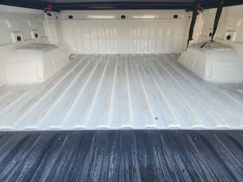 Used 2022 Chevrolet Silverado 1500 LT image 34