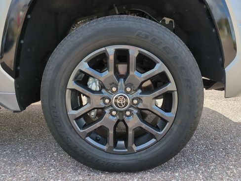 Used 2023 Toyota Tundra Platinum image 11