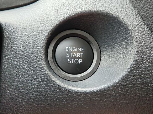 Used 2026 Toyota Corolla Cross XLE w/ Convenience Package FWD image 20
