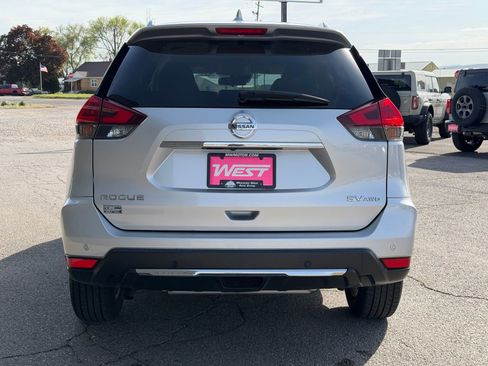 Used 2020 Nissan Rogue SV AWD/4WD image 8