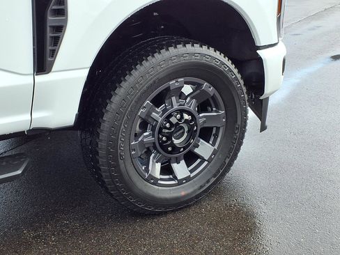 Used 2024 Ford F250 Lariat w/ Sport Appearance Package image 26