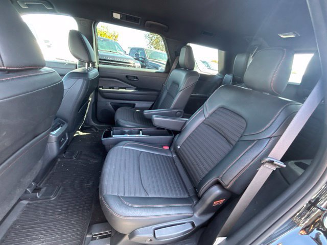 Used 2024 Nissan Pathfinder Rock Creek AWD/4WD image 10