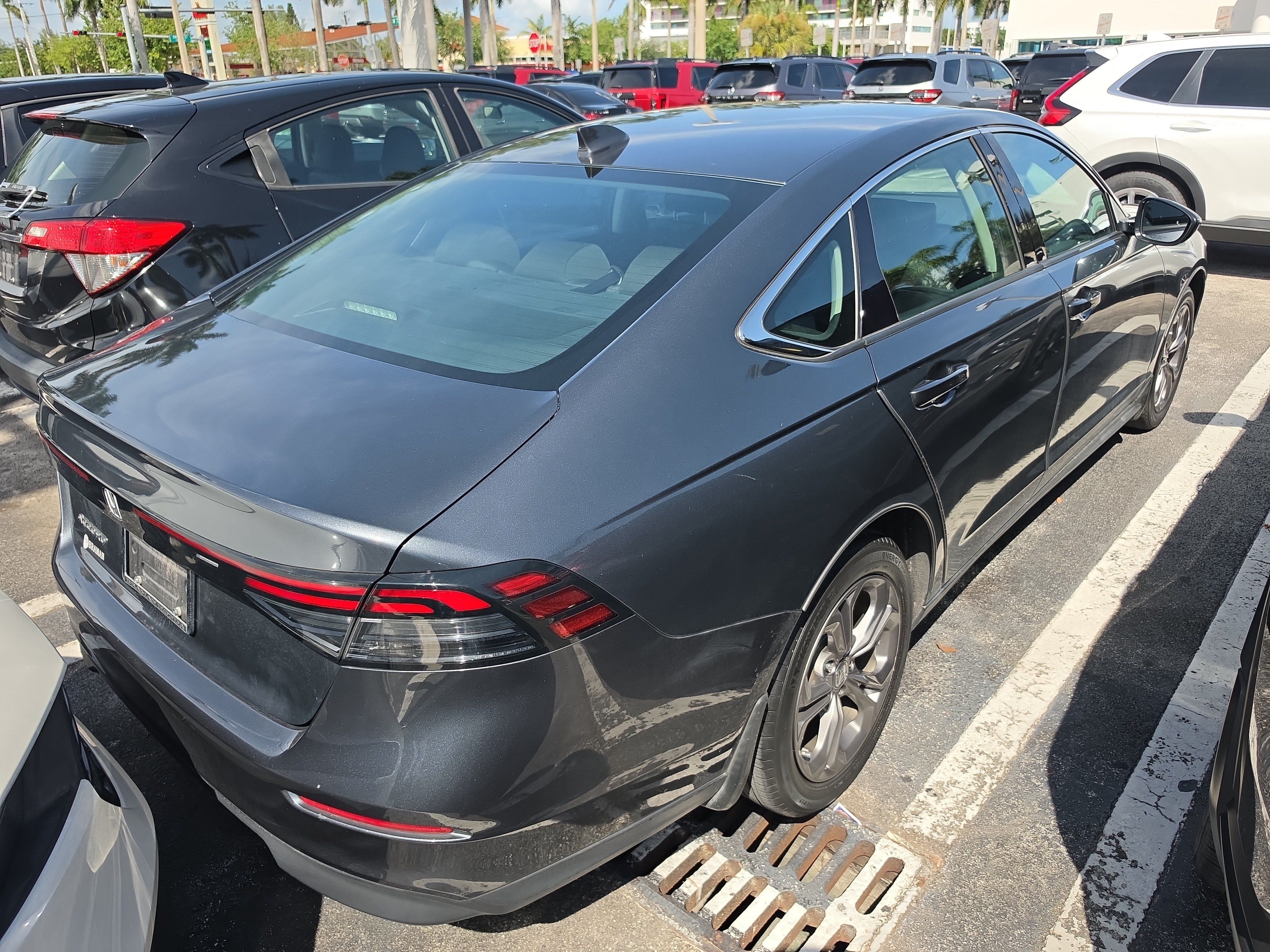 Certified 2023 Honda Accord EX image 4