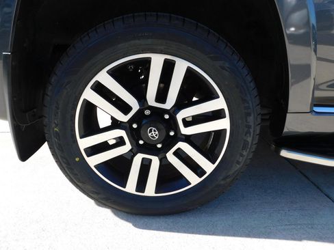 Used 2016 Toyota 4Runner Limited image 30