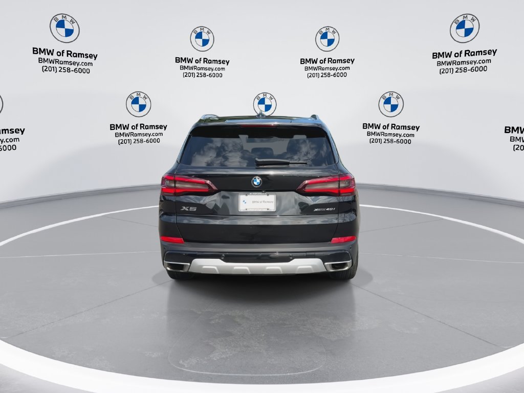Used 2023 BMW X5 xDrive40i AWD/4WD image 7
