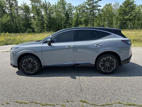 Certified 2025 Nissan Murano Platinum w/ Cargo Package AWD/4WD image 13