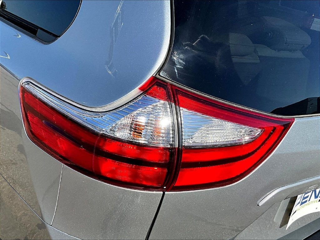 Used 2019 Toyota Sienna XLE Premium w/ Carpet Mat Package AWD/4WD image 25