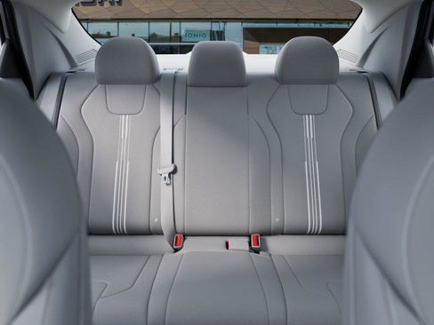 New 2026 Hyundai Elantra Hybrid FWD image 12