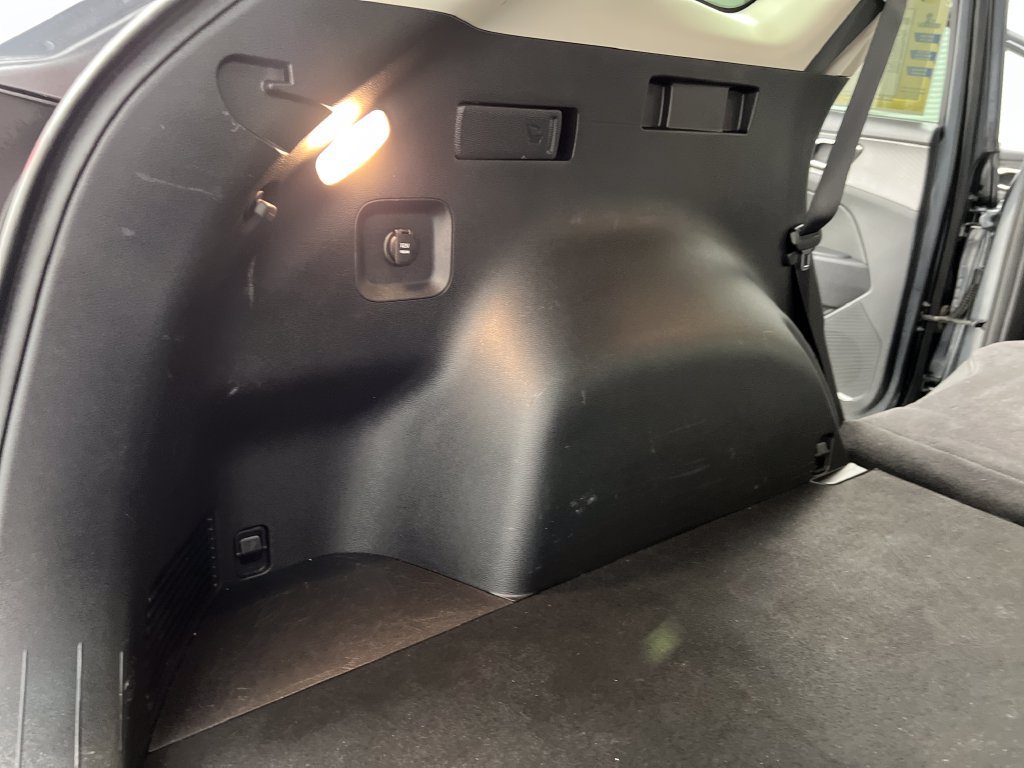Used 2023 Kia Sportage LX FWD image 36