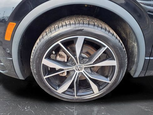Used 2024 Volkswagen Tiguan SEL R-Line image 60