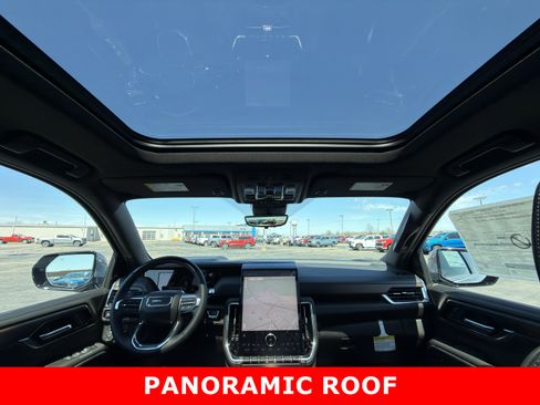 New 2026 GMC Yukon Denali w/ Denali Reserve Package AWD/4WD image 24