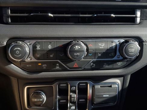 New 2026 Jeep Wrangler Unlimited Rubicon 392 image 27